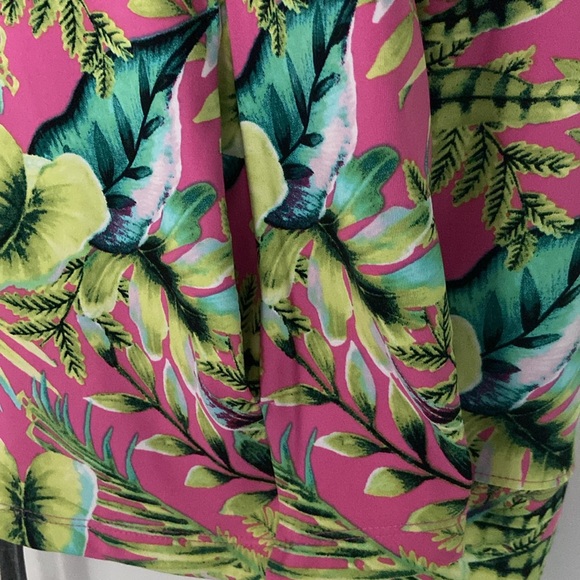 Tommy Bahama 3/4 Zip Active Top size L - Picture 5 of 5